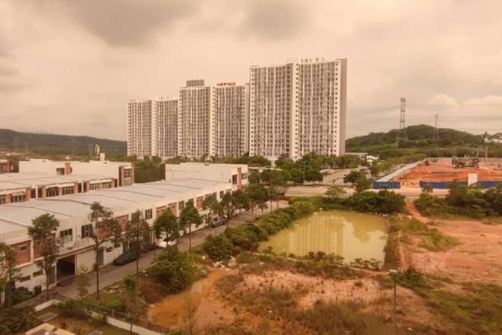Hzb301-Selfcheck-In-Wi-Fi- Netflix- Parking- Pool-2 Bedroom- Klia, 7099 Sepang Exteriör bild