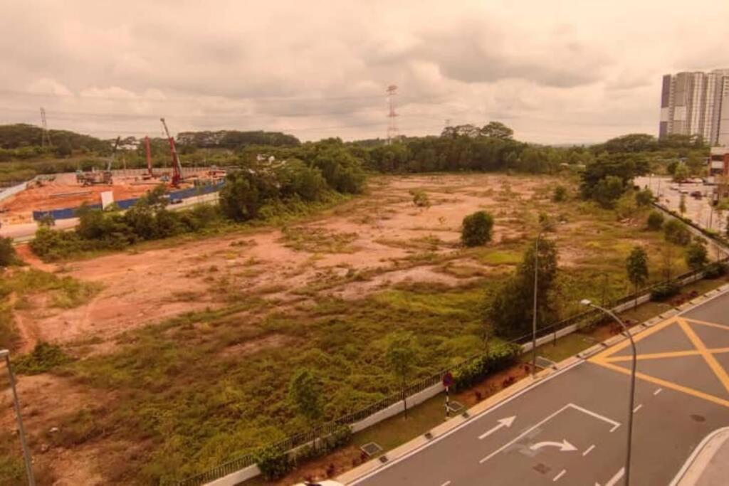 Hzb301-Selfcheck-In-Wi-Fi- Netflix- Parking- Pool-2 Bedroom- Klia, 7099 Sepang Exteriör bild